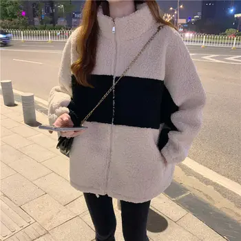 Vinteren koreanske 2020 ny løs alder reduktion mode stå krave med imiteret lam uld jakke med lange ærmer